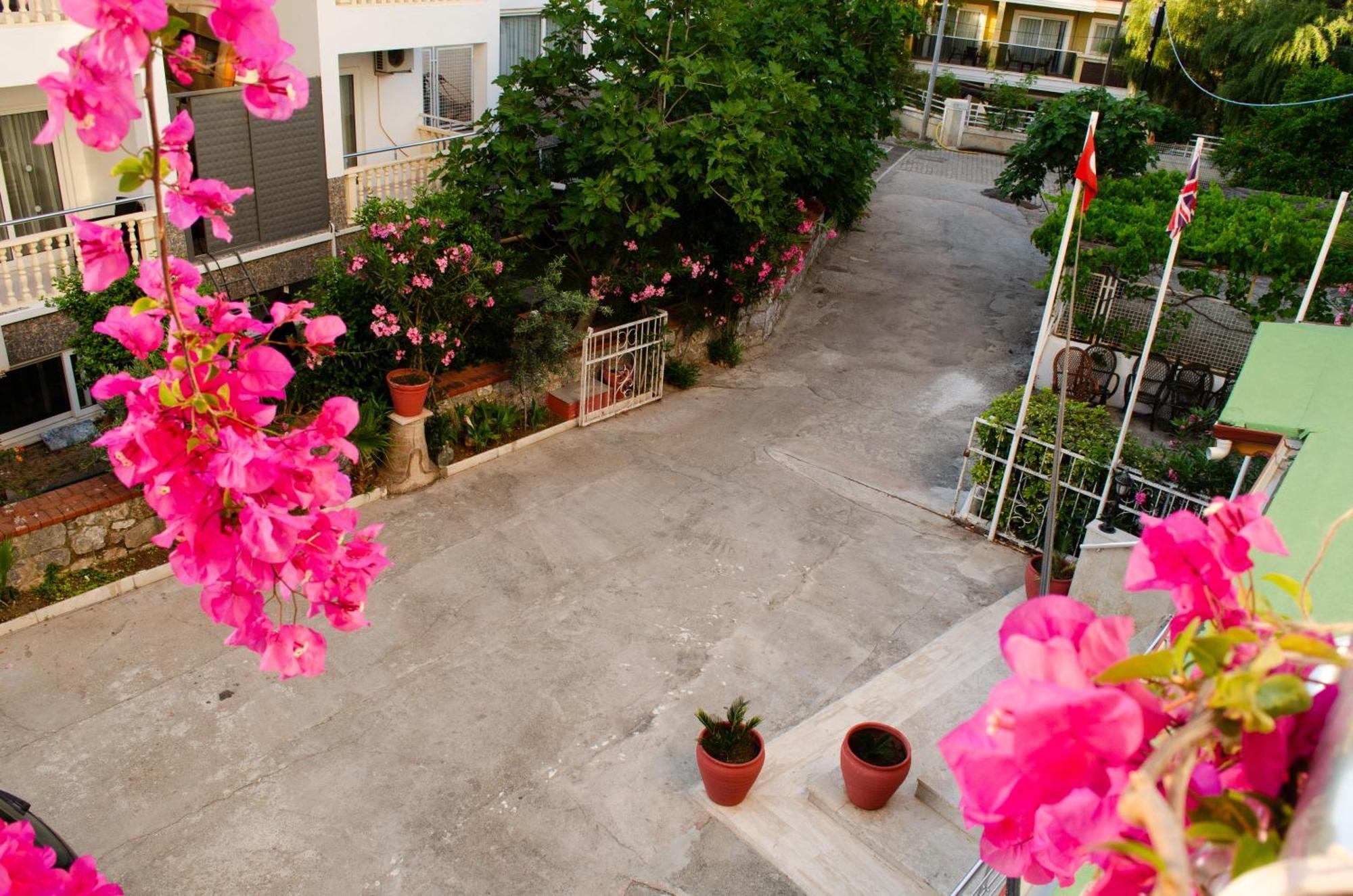 Dilhan Hotel مرمريس المظهر الخارجي الصورة
